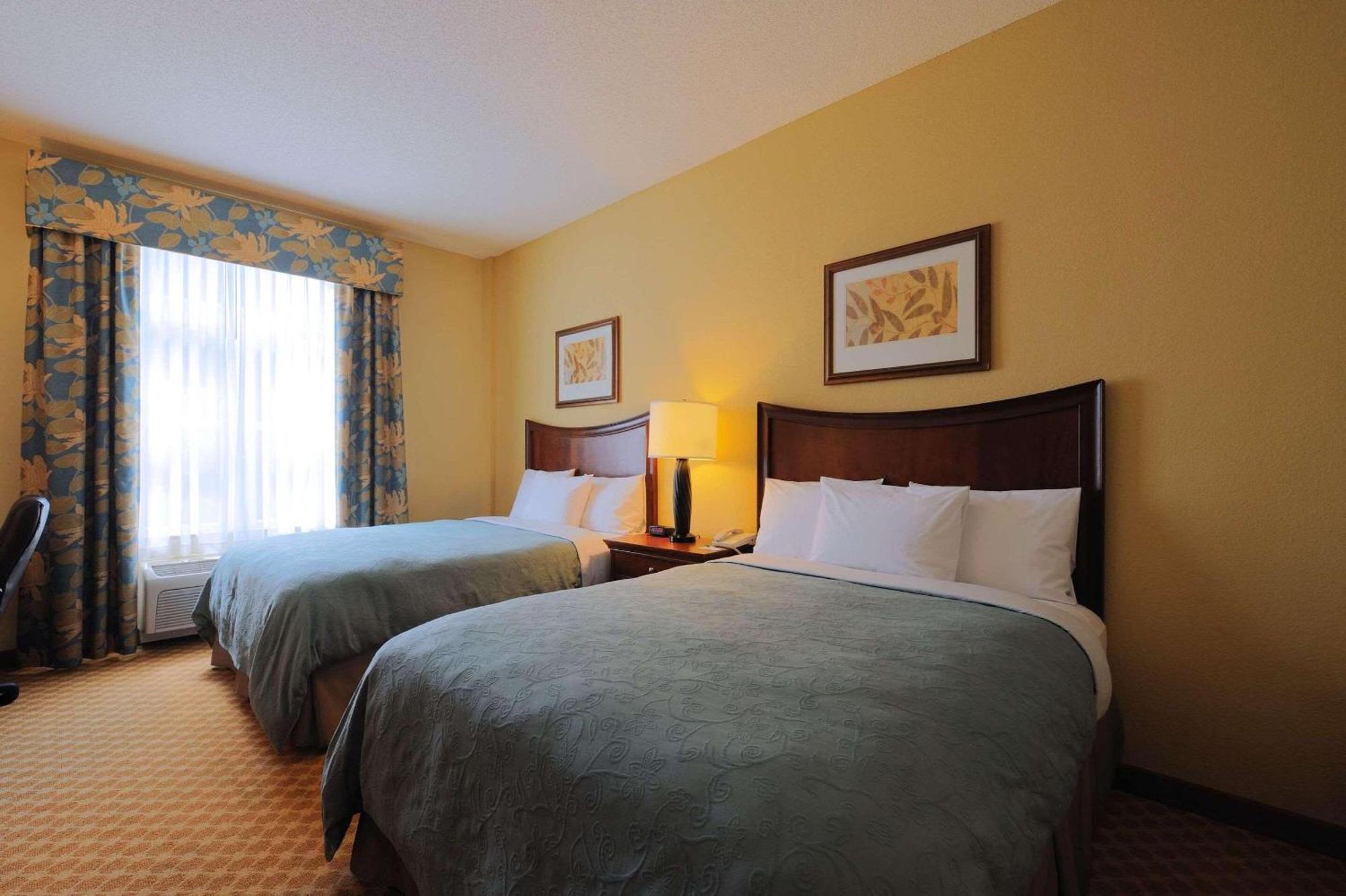 Spark By Hilton Orangeburg Phòng bức ảnh